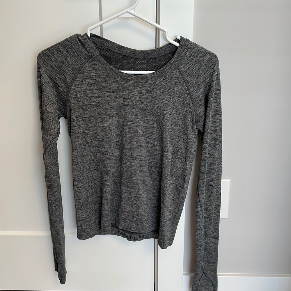 lululemon athletica Gray Long Sleeve Top
